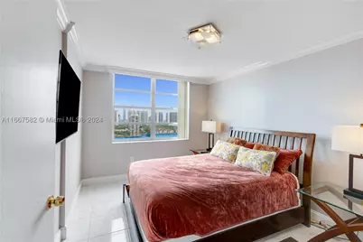2750 NE 183rd #1910, Aventura, FL 33160 - Photo 18