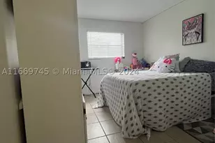 8075 NW 7th, Miami, FL 33126 - Photo 10