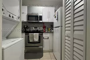 8075 NW 7th, Miami, FL 33126 - Photo 8