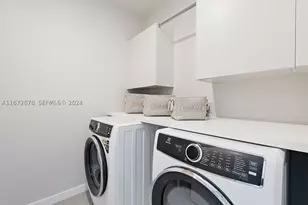 851 NE 1st, Miami, FL 33132 - Photo 28