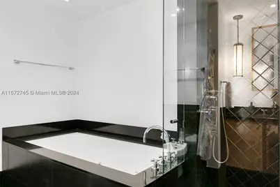 101 20th #2706, Miami Beach, FL 33139 - Photo 14