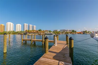 400 Sunny Isles, Sunny Isles Beach, FL 33160 - Photo 2