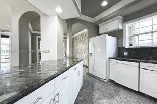 232 SW 7th, Hallandale Beach, FL 33009 - Photo 36