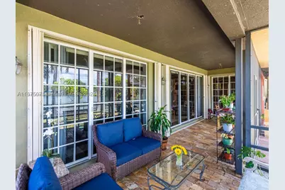 232 SW 7th, Hallandale Beach, FL 33009 - Photo 22