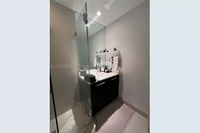 55 SW 9th #1604, Miami, FL 33130 - Photo 12