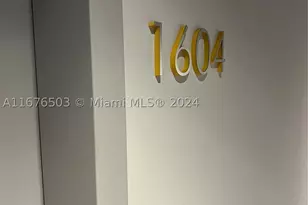 55 SW 9th, Miami, FL 33130 - Photo 14