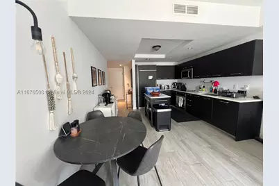 55 SW 9th #1604, Miami, FL 33130 - Photo 4