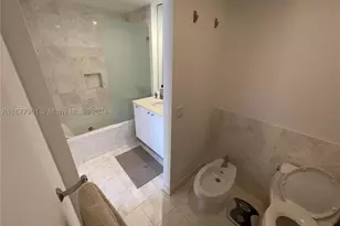 901 Brickell Key, Miami, FL 33131 - Photo 12