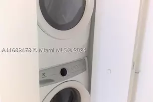16385 Biscayne, North Miami Beach, FL 33160 - Photo 14