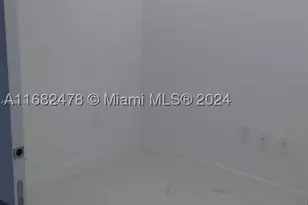 16385 Biscayne, North Miami Beach, FL 33160 - Photo 12