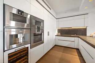 7065 Fisher Island, Miami Beach, FL 33109 - Photo 22
