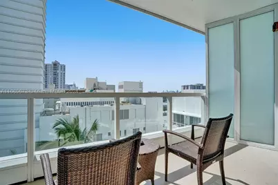4391 Collins #915, Miami Beach, FL 33140 - Photo 6