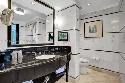 4391 Collins #915, Miami Beach, FL 33140 - Photo 24