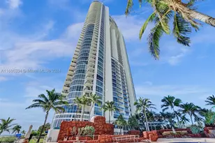 18101 Collins, Sunny Isles Beach, FL 33160 - Photo 54
