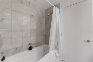 1060 Brickell, Miami, FL 33131 - Photo 12