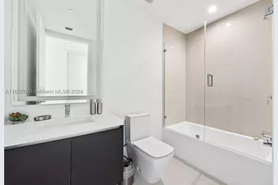 851 NE 1st #PH 5112, Miami, FL 33132 - Photo 40