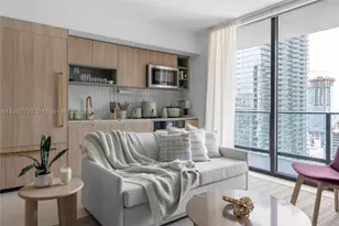 159 NE 6th, Miami, FL 33132 - Photo 2