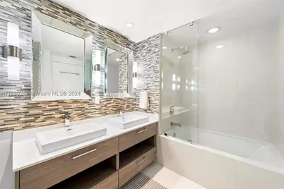 1300 S Miami #3402, Miami, FL 33130 - Photo 12
