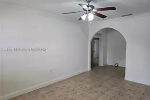 961 E 32nd, Hialeah, FL 33013 - Photo 6