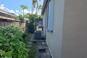 961 E 32nd, Hialeah, FL 33013 - Photo 26