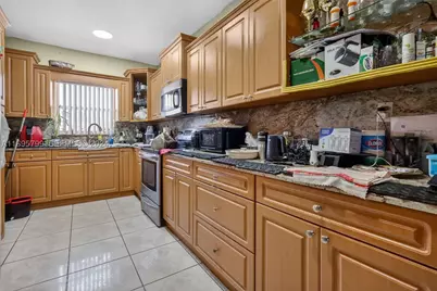 500 E 30th, Hialeah, FL 33013 - Photo 18