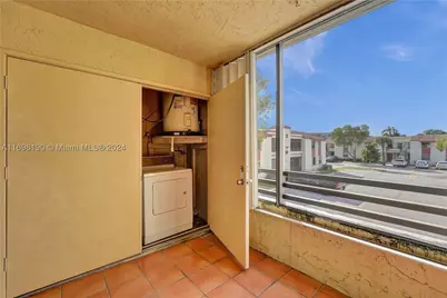 1104 N Hiatus #1104, Pembroke Pines, FL 33026 - Photo 14