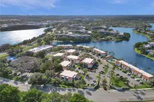 1104 N Hiatus, Pembroke Pines, FL 33026 - Photo 20