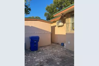 161 NW 35th, Miami, FL 33127 - Photo 28