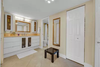 20379 W Country Club #PH-36, Aventura, FL 33180 - Photo 10