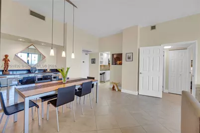 20379 W Country Club #PH-36, Aventura, FL 33180 - Photo 4