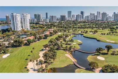 20379 W Country Club #PH-36, Aventura, FL 33180 - Photo 2