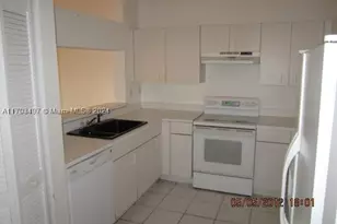 20820 San Simeon, Miami, FL 33179 - Photo 4