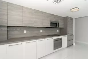 400 Sunny Isles, Sunny Isles Beach, FL 33160 - Photo 12