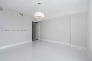 400 Sunny Isles, Sunny Isles Beach, FL 33160 - Photo 18
