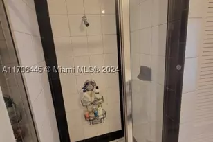 5601 Collins, Miami Beach, FL 33140 - Photo 28