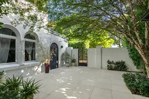 2974 Old Alton, Miami Beach, FL 33140 - Photo 8