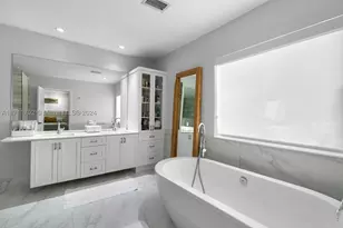 2974 Old Alton, Miami Beach, FL 33140 - Photo 26