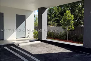 210 SE 10th, Hallandale Beach, FL 33009 - Photo 24