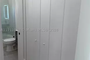 210 SE 10th, Hallandale Beach, FL 33009 - Photo 18