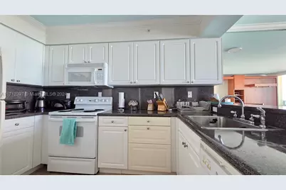 2501 S Ocean #809, Hollywood, FL 33019 - Photo 4