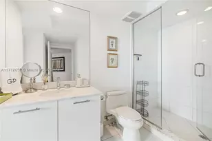 55 SE 6th, Miami, FL 33131 - Photo 20