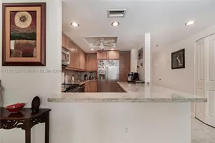 20515 E Country Club, Aventura, FL 33180 - Photo 16