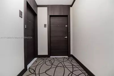 20515 E Country Club #1048, Aventura, FL 33180 - Photo 2