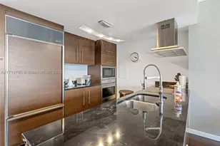 495 Brickell, Miami, FL 33131 - Photo 4