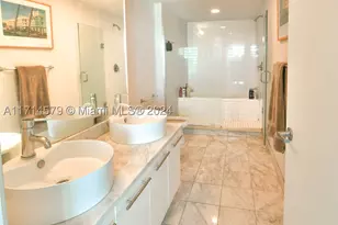 888 Biscayne, Miami, FL 33132 - Photo 8