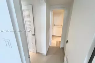 1000 W, Miami Beach, FL 33139 - Photo 12