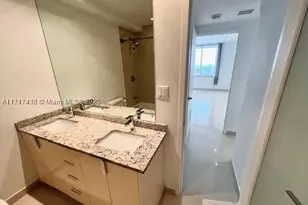 1000 W, Miami Beach, FL 33139 - Photo 16