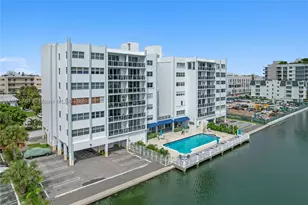 9381 E Bay Harbor, Bay Harbor Islands, FL 33154 - Photo 2