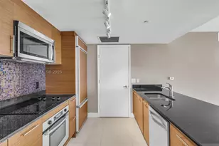 50 Biscayne, Miami, FL 33132 - Photo 6