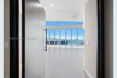 851 NE 1st #PH 5411, Miami, FL 33132 - Photo 2